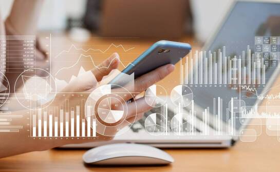 Jakie korzyści przynosi automatyzacja procesów przy użyciu aplikacji mobilnych?