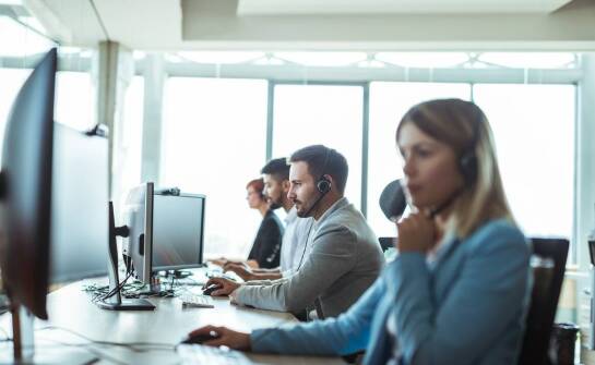 Korzyści z outsourcingu w branży call center