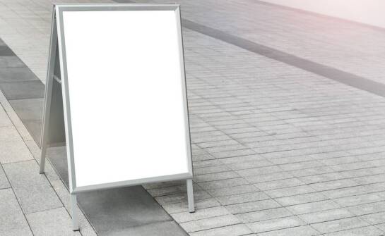 Jakie są zalety stosowania potykaczy w przestrzeni handlowej?