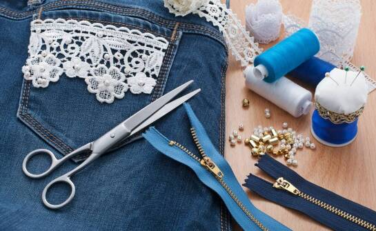 Ozdobne naszywki w projektach artystycznych – możliwości i inspiracje