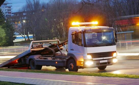 Całodobowe holowanie pojazdów – jakie są zalety jego?