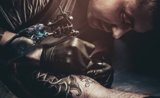 Unikalne projekty tatuaży w Szczecinie: oferta w pracowni tatuażu Zorza Anny Podolskiej