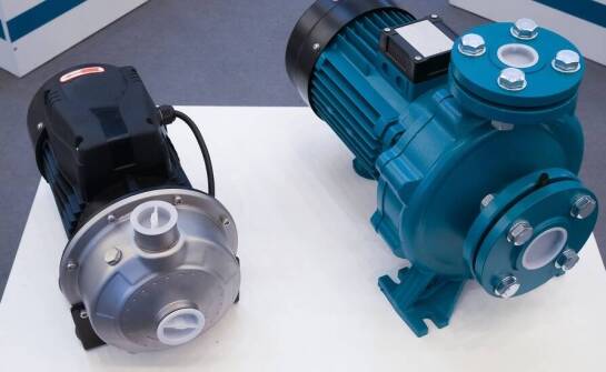 Jak zębate pompy olejowe wpływają na wydajność maszyn?