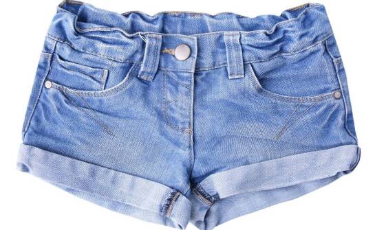 Trendy sezonu: które szorty z niskim stanem są teraz najmodniejsze?