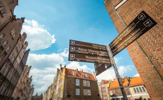Zwiedzanie Poznania z przewodnikiem – jak uniknąć pułapek turystycznych?