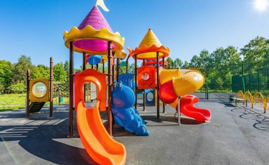 Znaczenie przestrzeni na świeżym powietrzu do zabawy dla rozwoju dzieci