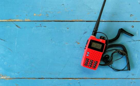 Jak przenośny głośnik z radiem może wzbogacić Twoje muzyczne doświadczenia?