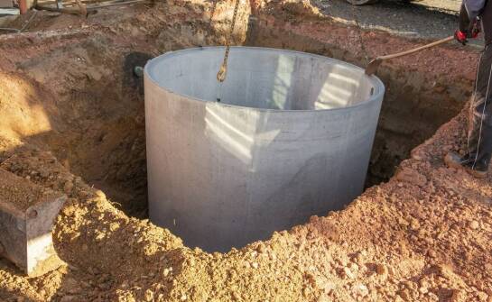 Jak betonowe dennice z kinetą przyspieszają realizację inwestycji budowlanych