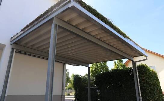 Stalowe carporty: jak zapewniają ochronę przed zewnętrznymi czynnikami?