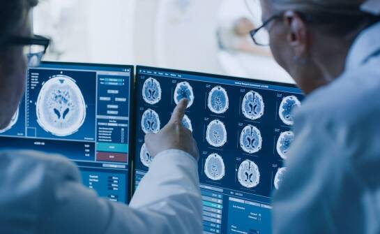 Współpraca neurochirurgów z radiologami w diagnostyce guzów mózgu