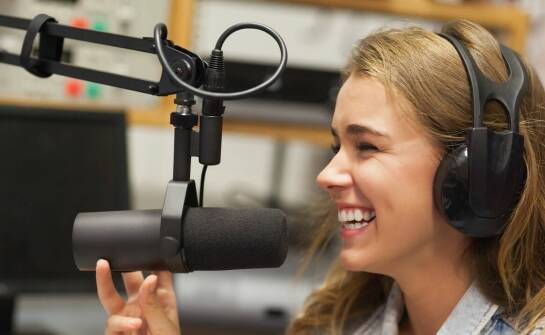 Lektor do reklam i jego znaczenie w budowaniu zaufania u konsumentów