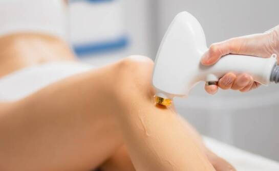 Jak laserowa depilacja wpływa na długotrwałe efekty gładkiej skóry?