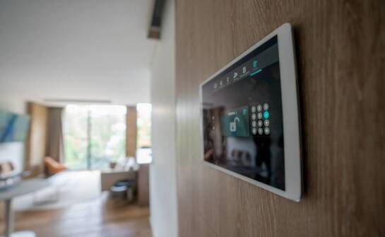 Zastosowanie inteligentnych systemów w kompleksowym wykończeniu mieszkań.