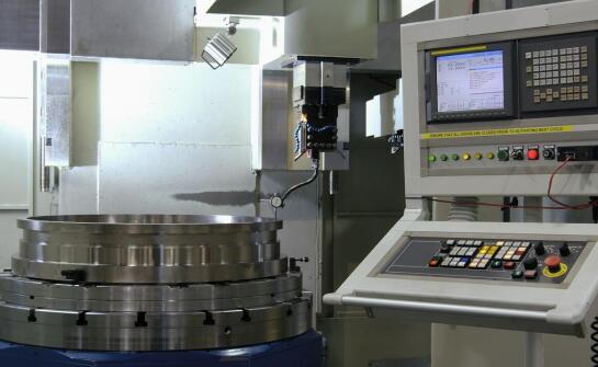 Wpływ technologii Przemysłu 4.0 na rozwój CNC frezarek