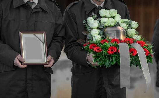 Organizacja ceremonii pogrzebowych i wsparcie logistyczne dla rodzin