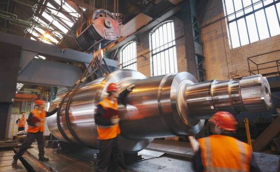 Wpływ precyzyjnego rozładunku na dalsze etapy przenoszenia maszyn