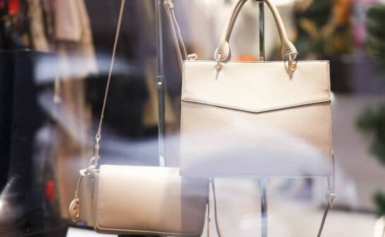 Jak szare torebki mogą wpłynąć na postrzeganie marki u klientów?