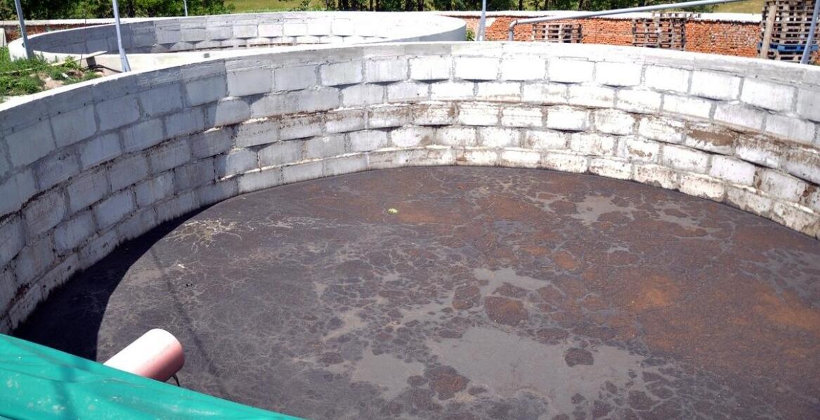 Betonowe szamba a trwałość – jakie technologie wpływają na ich wytrzymałość?