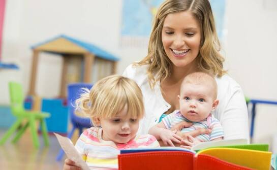 Jak domowe przedszkole wspiera adaptację nowo przybyłych dzieci?