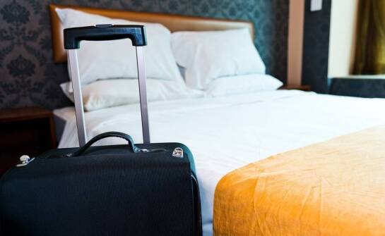 Jakie są opcje zakwaterowania dla rodzin w hotelu z sauną?