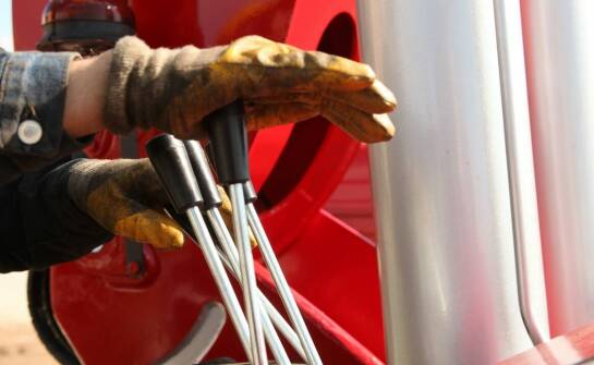 Najlepsze praktyki instalacji nowych lemieszy w pługach.