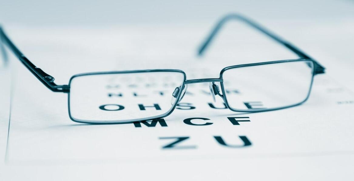 Jak progresywne okulary mogą wspierać zdrowie oczu?