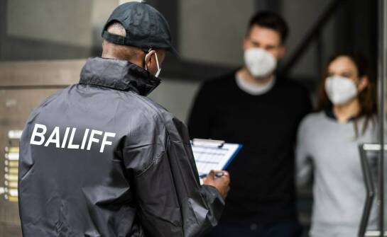 Jak skutecznie przeprowadzić egzekucję niepieniężnych świadczeń z użytkowego lokalu?