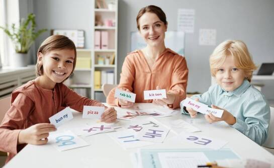 Znaczenie zajęć z języka angielskiego w dwujęzycznych przedszkolach