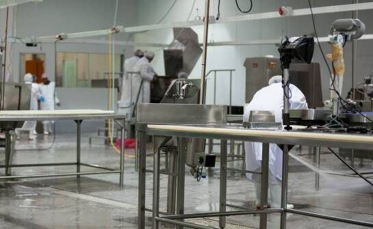 Jak zapewnić trwałość i długowieczność stalowych mebli nierdzewnych w gastronomii?