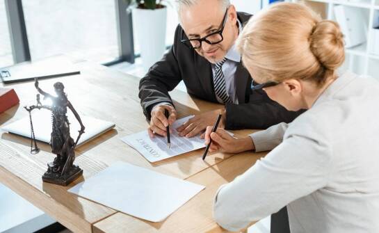 Przygotowanie umów o pracę zgodnych z niemieckimi standardami – co warto wiedzieć?