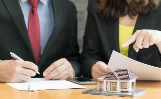 Rzeczoznawcy a wycena nieruchomości przy sprzedaży