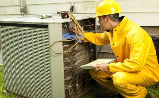 Jakie są najlepsze praktyki konserwacyjne dla klimatyzacji w jednorodzinnych domkach?