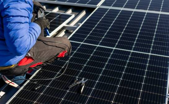 Rola specjalistycznych narzędzi w serwisowaniu systemów solarowych