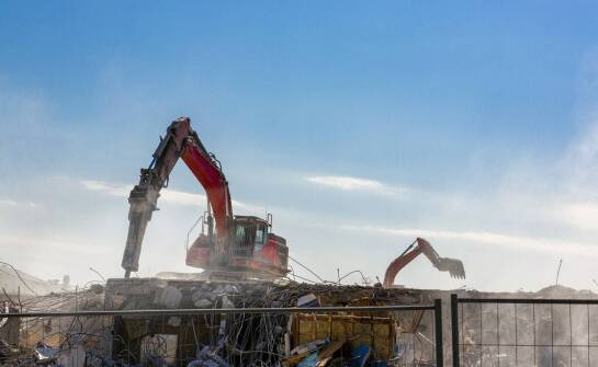 Jak minimalizować wpływ prac wyburzeniowych na otoczenie?