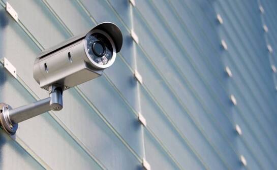 Zastosowanie najnowszych technologii w montażu przemysłowych kamer dla firm