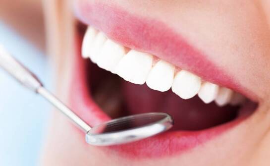 Regularne wizyty kontrolne a wczesne wykrywanie problemów z zębami