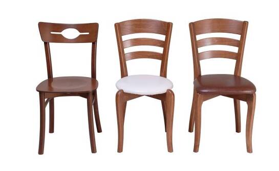 Nowoczesny design a klasyczne akcenty w dębowych krzesłach