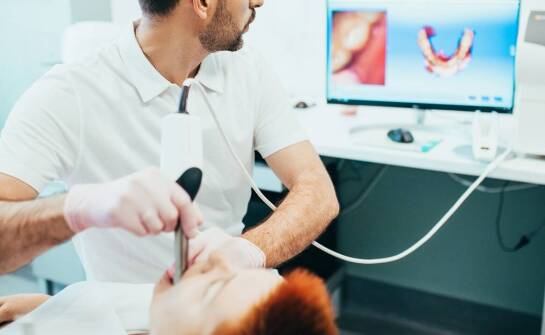 Jak stomatolog dba o komfort pacjenta podczas endodontycznych zabiegów?