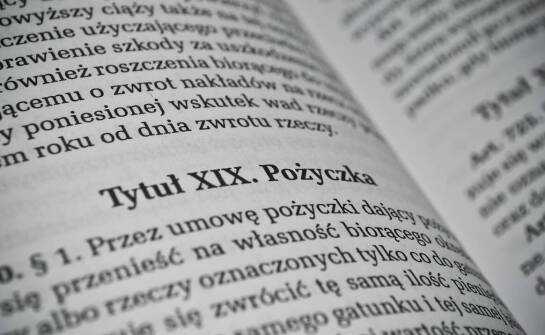 Jak porównać oferty pożyczek pod zastaw w różnych lombardach?