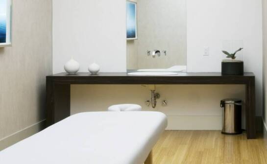 Detoks narkotykowy a ambulatoryjna terapia – jakie są zalety tego połączenia?