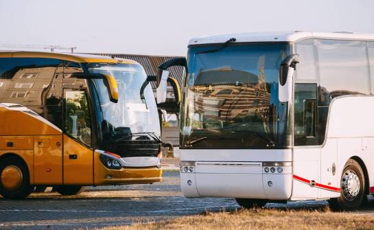 Jak przygotować flotę do sezonu dzięki profesjonalnym lakierniczym usługom?