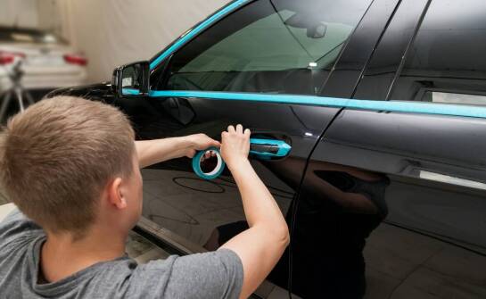 Rola lakierniczych taśm w eliminacji błędów malarskich