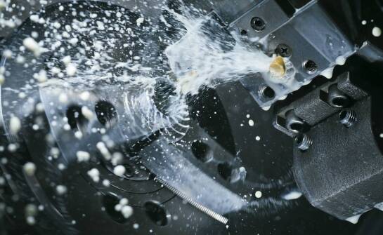 Frezy z wymiennymi płytkami – jak wpływają na oszczędność czasu i kosztów?