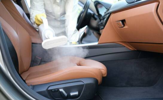 Jak neutralizacja zapachów poprawia komfort jazdy?