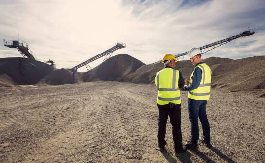 Jak kruszywa mogą zwiększyć bezpieczeństwo na budowy placach?