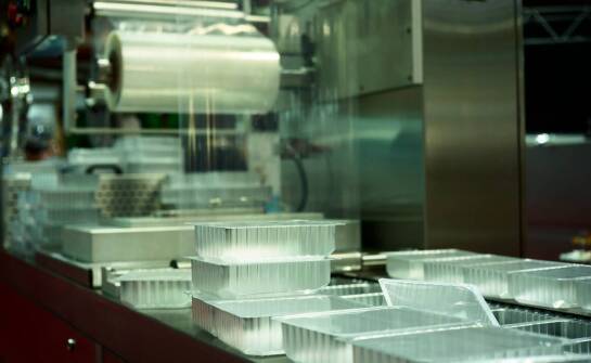 Próżniowe formowanie jako technologia przyszłości w produkcji opakowań