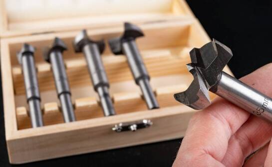 Jakie funkcje pełnią blistry w opakowaniach do wierteł?