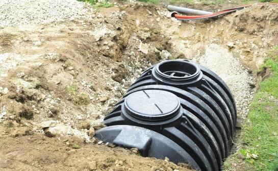 Jakie czynniki należy uwzględnić przy wyborze ekologicznej ścieków oczyszczalni?