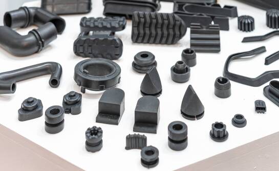 Zastosowanie technicznych detali z tworzyw sztucznych w motoryzacji