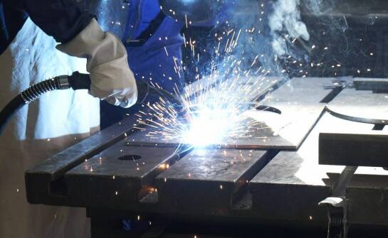 Efektywność spawania nierdzewnej stali w ramach nowoczesnych usług spawalniczych